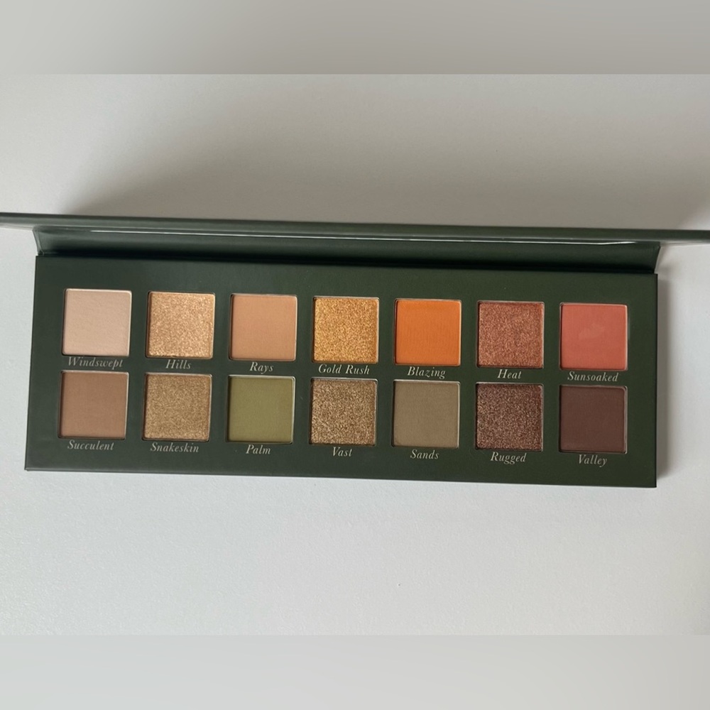 Laura Geller Seasonless Staples Desert Dreams Eyeshadow Palette NWOT - Picture 5 of 6